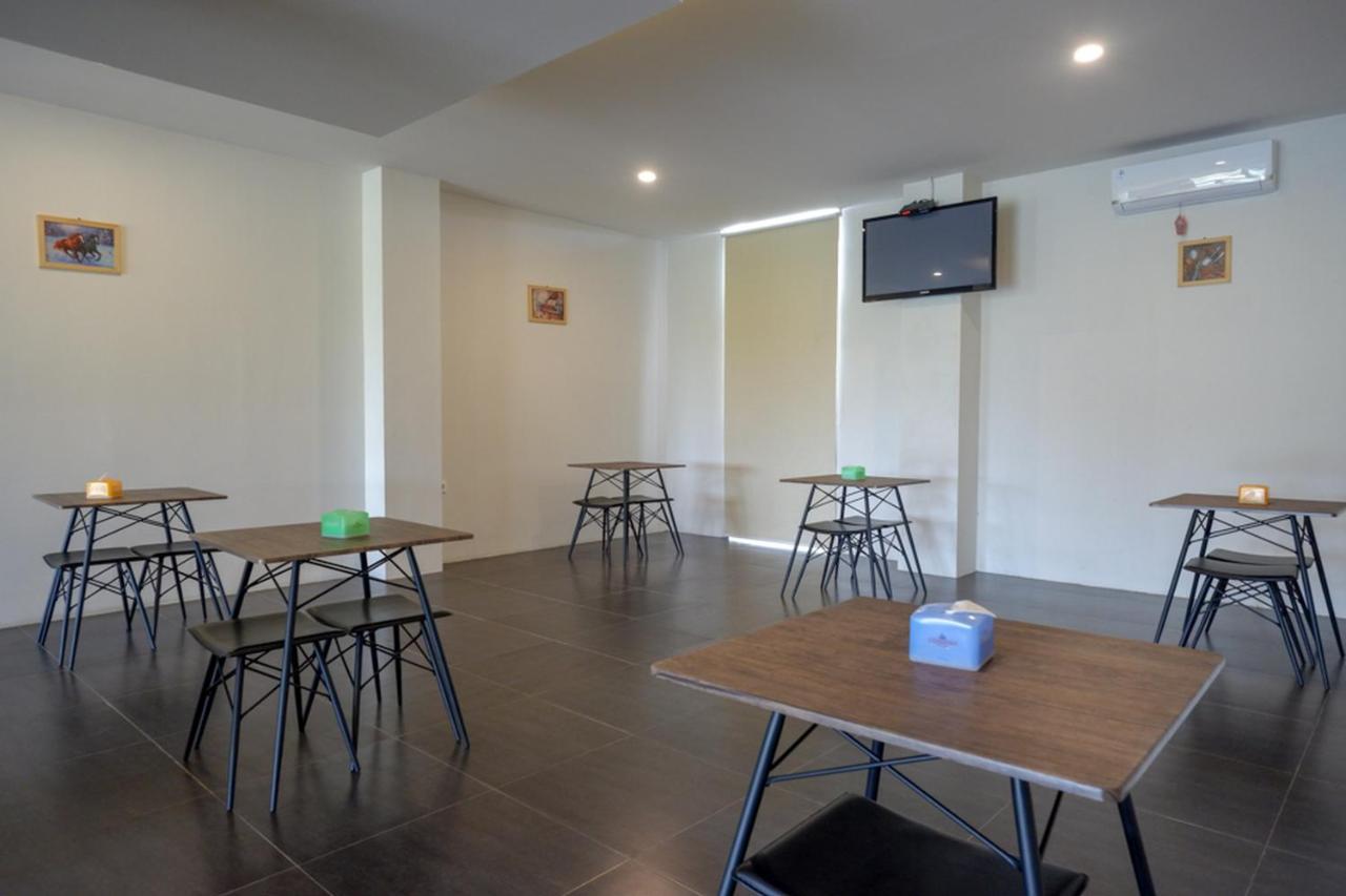 Reddoorz Plus Near Solo Baru מראה חיצוני תמונה